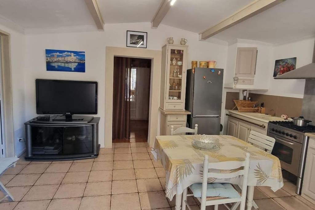 Maisonnette Chez L'Habitant La Ciotat Extérieur photo